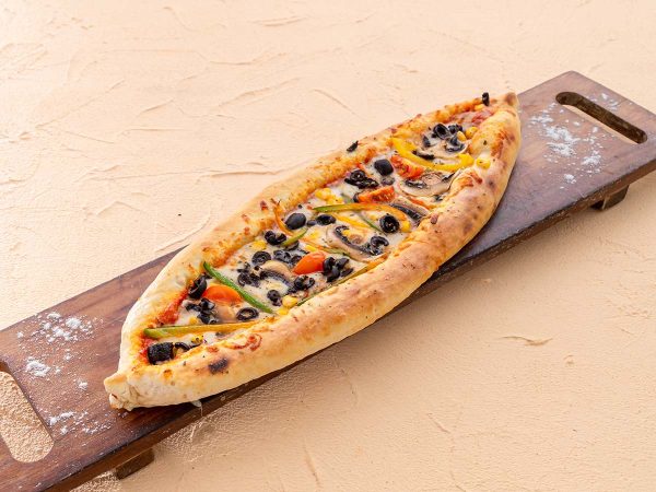 Pizza Pide Vegetables